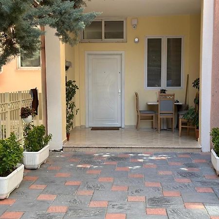 Villa Apartments S&F City Centre Tirana Exteriör bild