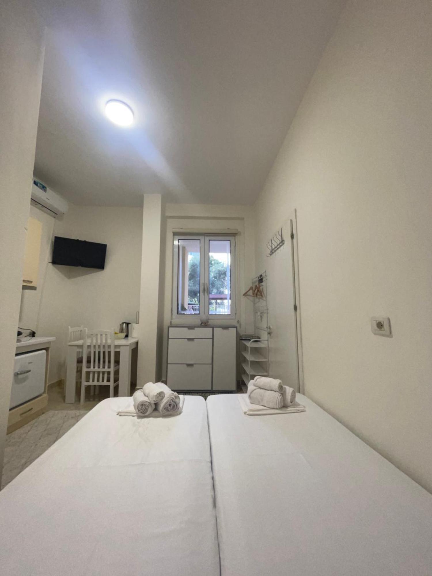 Villa Apartments S&F City Centre Tirana Exteriör bild